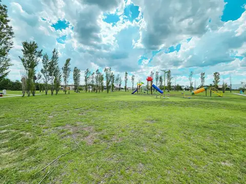 Terreno en Venta 33  mts Fondo