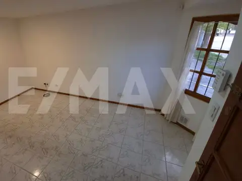 Depto Tipo Casa en Venta de 6 ambientes