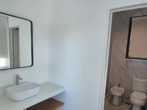 Casa en Alquiler al Este