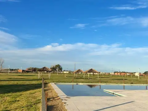 Lotes en Urbanización Protegida