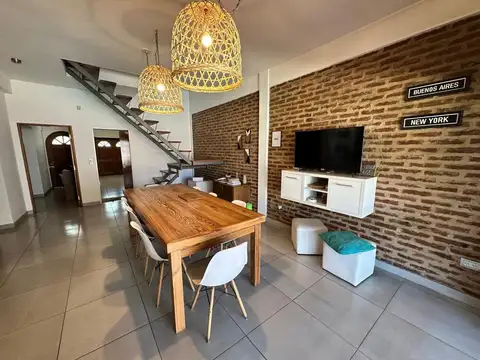 Casa 4 ambientes con 3 baños