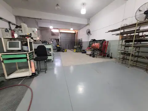 Galpon en Venta en Velez Sarsfield, USD 330.000