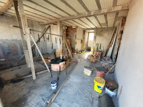 VENTA DEPOSITO OFICINAS Y DEPTO CON TERRAZA V LURO