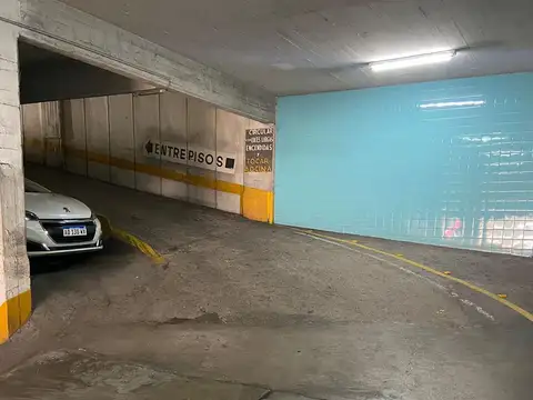 Cochera en venta en corrientes al 1500