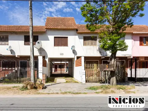 Dúplex: Carreras Nº 1052 - El Silvio - C385