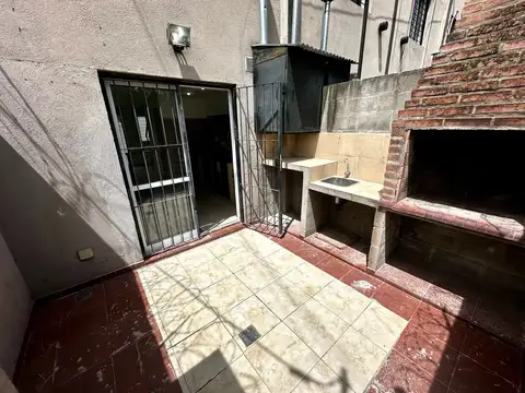 Depto Tipo Casa 3 ambientes con 2 baños