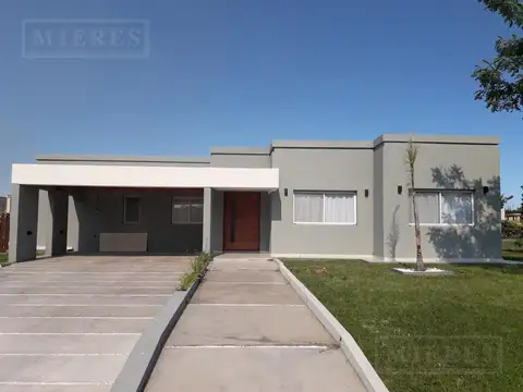 Casa en Alquiler Temporal en San Matias  Área 3