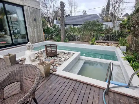 Casa 5 ambientes con 3 baños