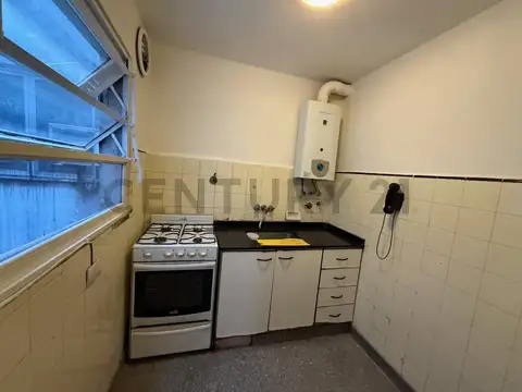 Muy Buen Departamento de 2 Ambientes en Alquiler sobre Av. Gaona – Villa General Mitre