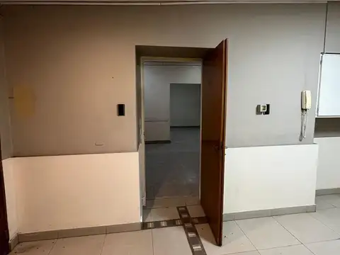 Consultorios y oficinas Barraquero  al 300