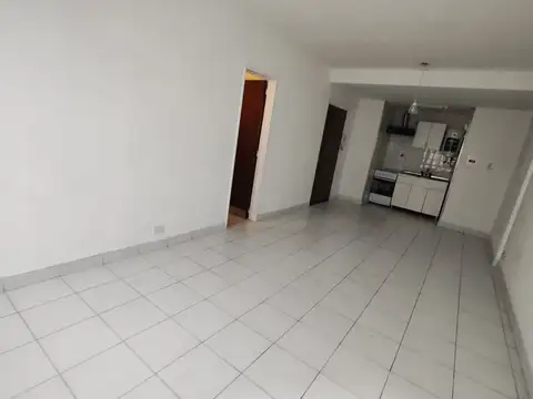 Hipolito Yrigoyen 1300, Piso 3