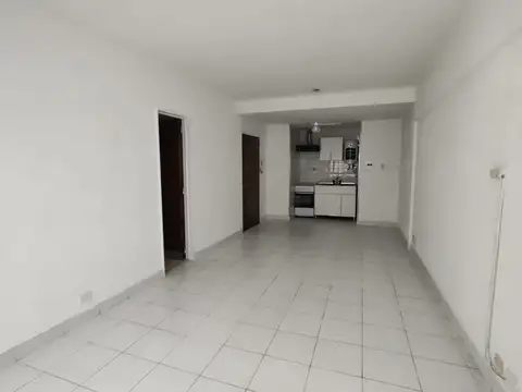 Departamento en Alquiler en Monserrat, $ 350.000