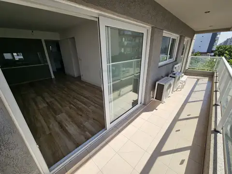 Departamento en Alquiler en Villa del Parque, USD 900