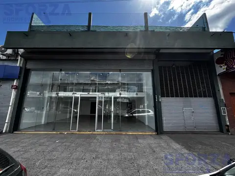 Amplio local en alquiler con galpon en jose c paz