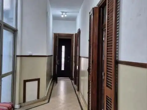 OPORTUNIDAD VENTA CASA 4 AMBIENTES ESCUCHA OFERTA