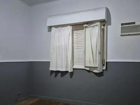 Depto Tipo Casa 4 ambientes con 1 baño