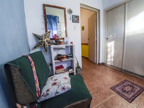 Casa 5 ambientes con 1 baño