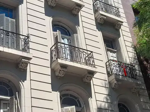 Leandro N, Alem  al 500