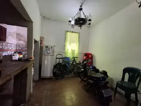 Depto Tipo Casa 5 ambientes con 2 baños