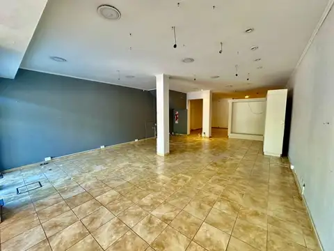 Local en Alquiler 50 años