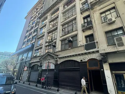 Oficina en Venta 66 años