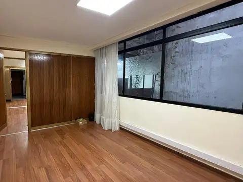 Oficina en Galería La Favorita