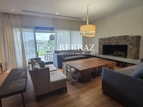 Casa Venta 6 Dormitorios Barrio Marinas Lote de 946 m2 Puertos Escobar