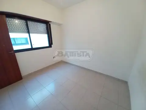 Departamento en Alquiler en Ramos Mejia, $ 280.000