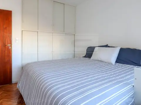 Casa en Alquiler con 1 cochera