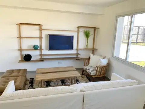 Casa en Alquiler 1 año