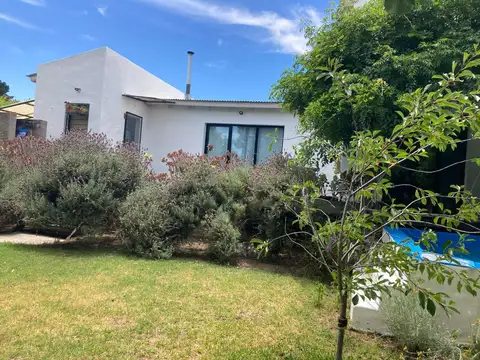 Casa 6 ambientes con 3 baños