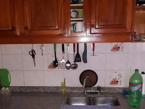 Casa 3 ambientes con 2 baños