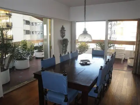 Departamento en Venta con 2 cocheras