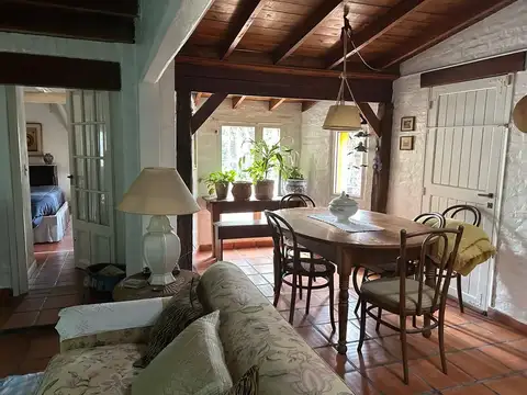 Venta CASA 3 Amb. Parque mas dos Deptos. en Ituzaingó