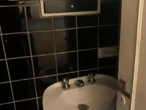 CHALET DE 4 AMBIENTES EN BANFIELD