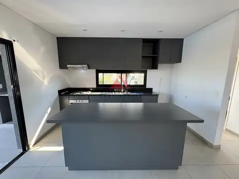 Casa  en Venta en San Ramón, Pilar del Este, Pilar
