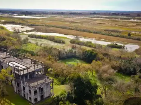 Terreno con Proyecto de Hotel en Escobar