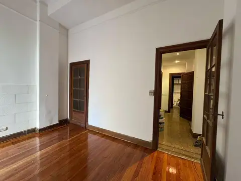 Local en Venta en Flores, USD 550.000