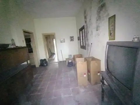 VENTA CASA 3 AMB CON PATIO A RECICLAR QUILMES