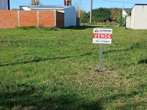 Terreno en Venta en Capitan Bermudez, USD 22.000