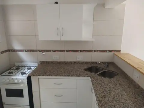 Depto Tipo Casa 3 ambientes con 1 baño