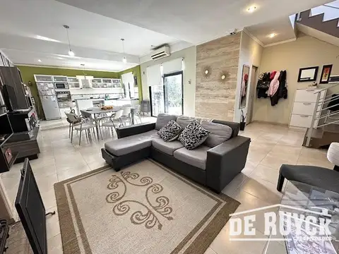 Florida al 2600 próximo a Hospital El Cruce