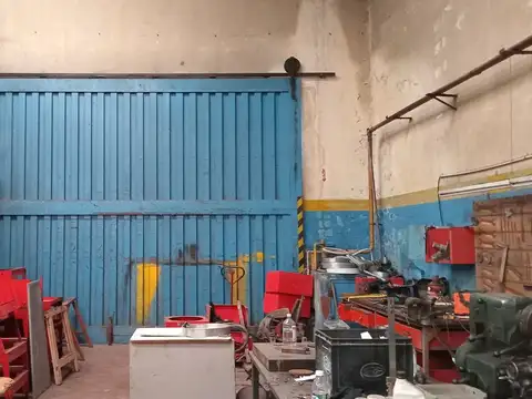 VENTA GALPÓN/ DEPÓSITO A 2 CUADRAS DE AV. GRAL PAZ
