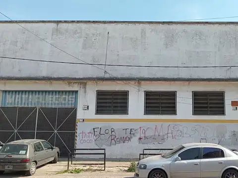 VENTA GALPÓN/ DEPÓSITO A 2 CUADRAS DE AV. GRAL PAZ