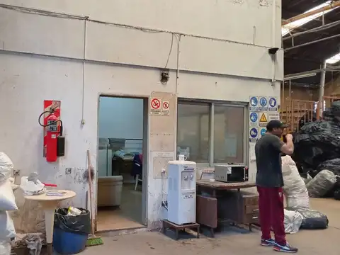 Galpon en Venta en Lomas Del Mirador, USD 750.000