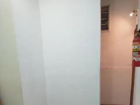 Local en Alquiler en Flores, $ 600.000