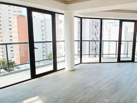 Oficina en Venta al Este