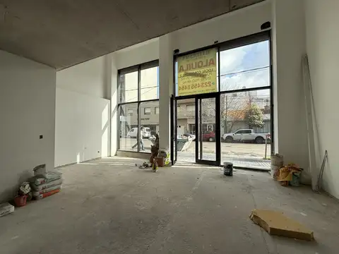 Las Heras casi Garay - Local 2