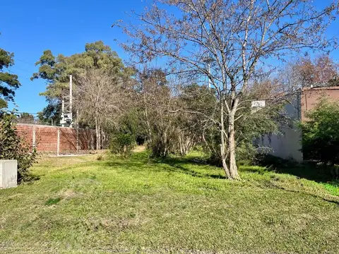 VENTA LOTE EN BARRIO CERRADO