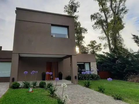 Camino General Manuel Belgrano 100